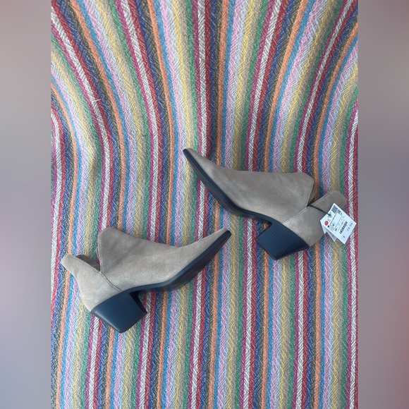 NWT Zara Suede Ankle Booties Sz 9 - Picture 5 of 10